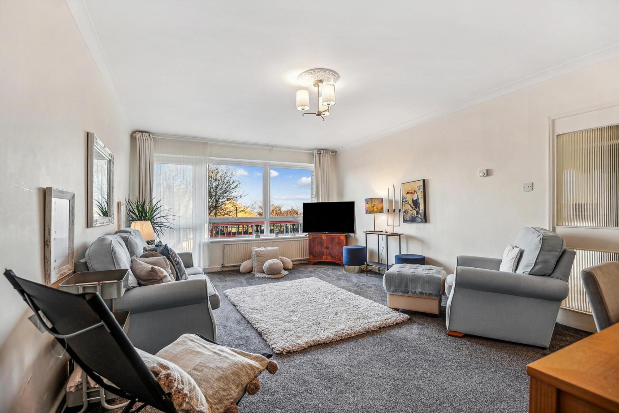 Spacious2br-balcony-parking-25mincentrallondon Appartamento *