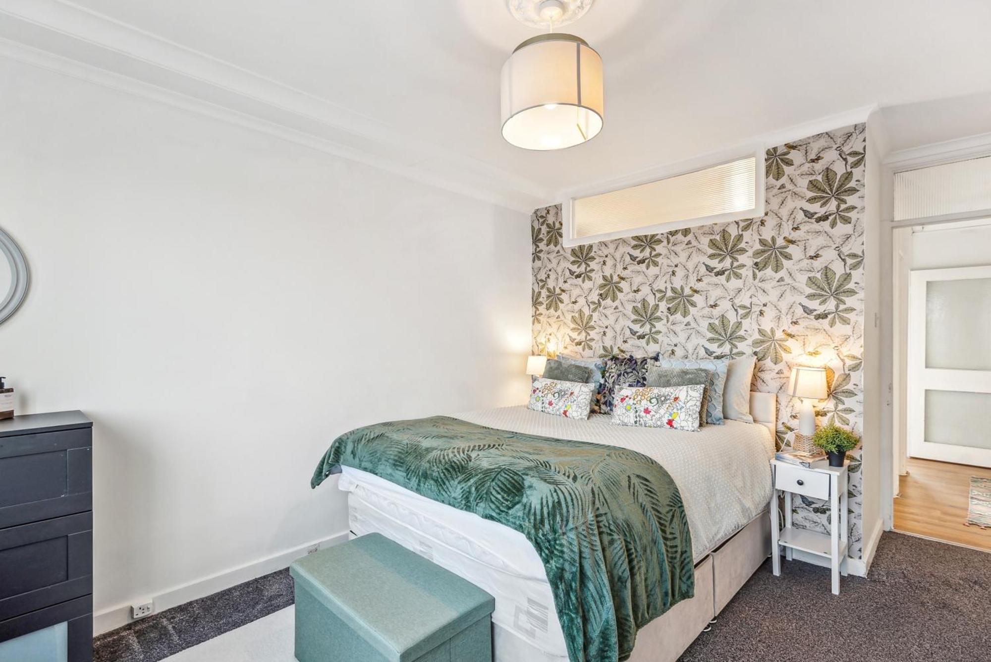 Appartamento Spacious2br-balcony-parking-25mincentrallondon *